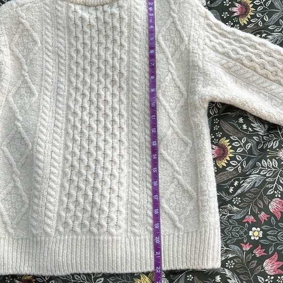 Aran Crafts wool sweater - Picture 4 of 5